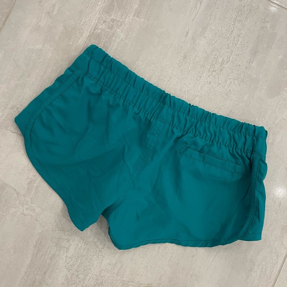 Hurley Shorts - Picture 2 of 3